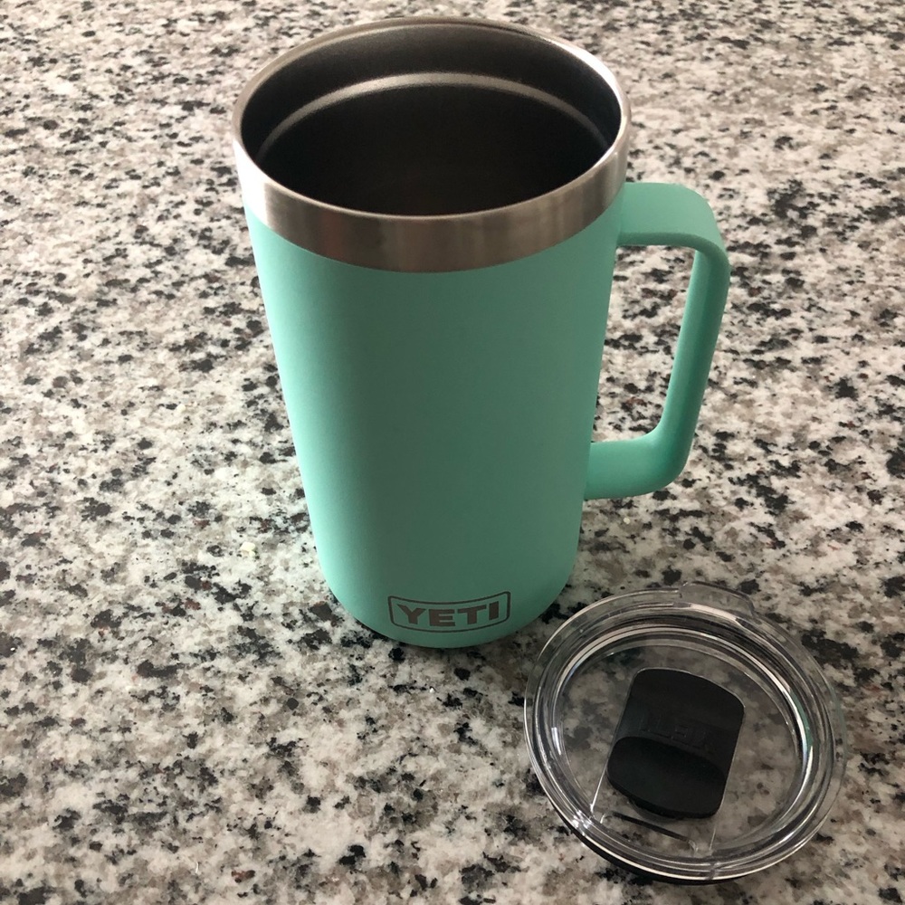 24 oz Yeti mug